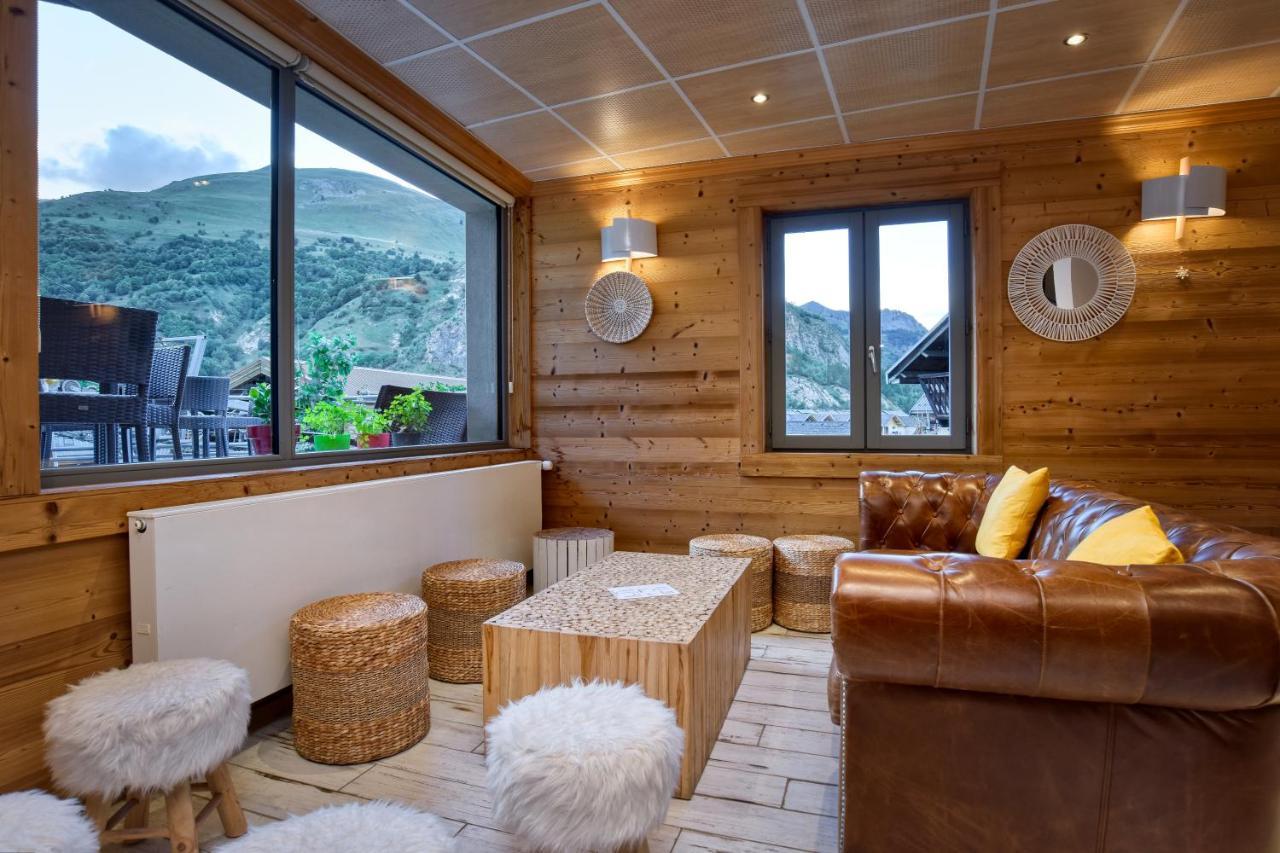 Hotel Les Essarts, Ussim Vacances Valloire Exterior photo